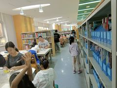 -南山图书馆(常兴路店)