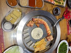 招牌厚切猪五花-三肥两瘦烤肉(鹿城店)