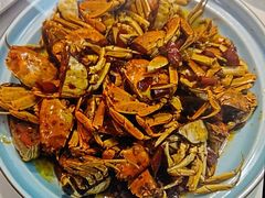 -嗨辣小聚·盘锦河蟹·海鲜烧烤龙虾(盘锦十年好店)