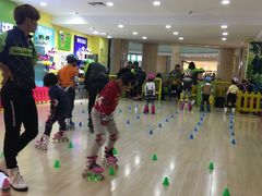 -阿布溜溜(同曦假日百货店)