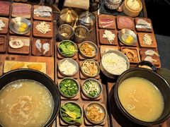 -银米·云南传统过桥米线(双廊黑金冠店)