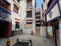 -八廓街-根敦群培纪念馆