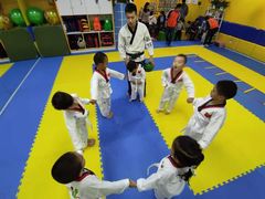 -哈喽实战跆拳道·跳绳·体能(慈云寺馆)