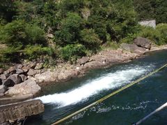 -安吉龙王山峡谷漂流