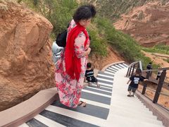 -波浪谷