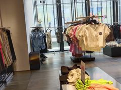 -URBAN REVIVO(深圳华润万象天地店)