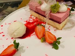 树莓芝士-杏荟旋转餐厅(广州爱群店)