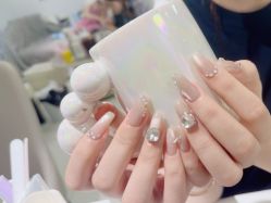 -予·你 美甲美睫 Yu Ni Nail Salon