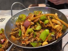 -老街烧烤大排档·地道湖北菜·龙虾馆(汉口火车站店)