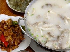 -胡子饮食店