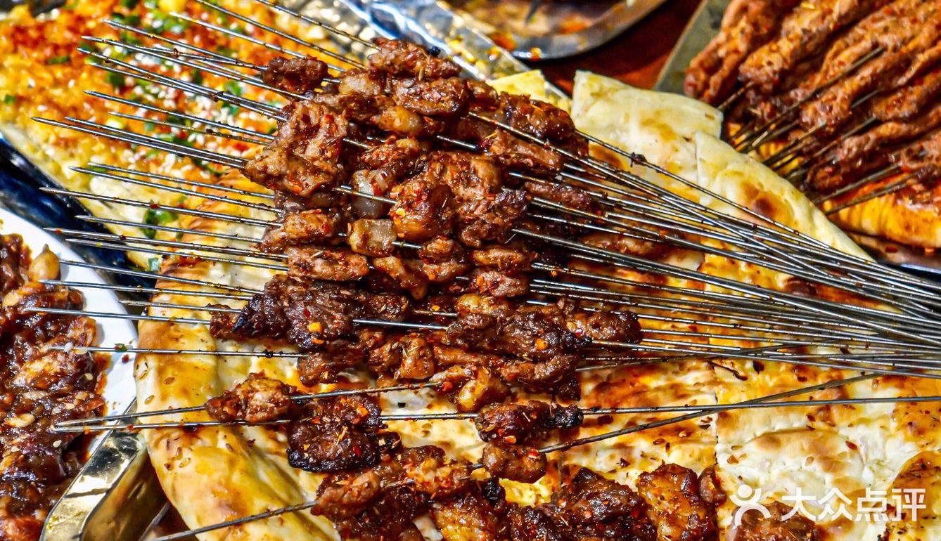 你永远可以相信西安开了三十年的烤肉老店 本地老饕全在这吃