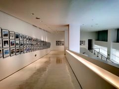 -罗红摄影艺术馆