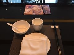 餐具摆设-夏宫中餐厅(静安香格里拉店)