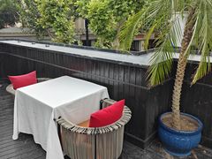 -弦月窗LUNETTE BY AMANDA(复兴路店)