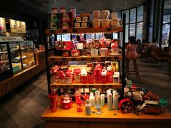 零售区-星巴克(珠海摩尔百货店)