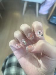 -UGIRL有个美甲