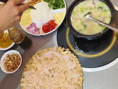 -官塘陈记鱼生·潮汕砂锅粥·牛肉火锅(潮枫路总店)