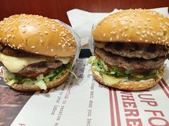 -The Habit Burger Grill 哈比特汉堡(爱琴海店)
