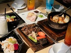 -穹六人间 people 6(岳阳路店)