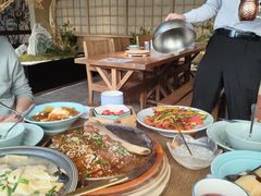 -蜜桃餐厅·伴山(湖滨商业街店)