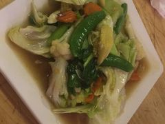 -J Daeng Seafood