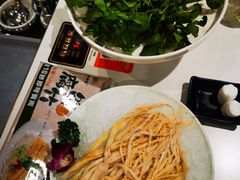 -烹然四季椰子鸡火锅(姚家园万象汇店)