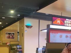 -海底捞火锅(曹安公路店)