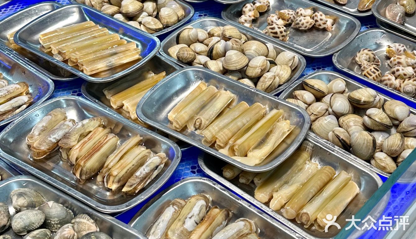 这大场面和闽南人办酒席一样？？