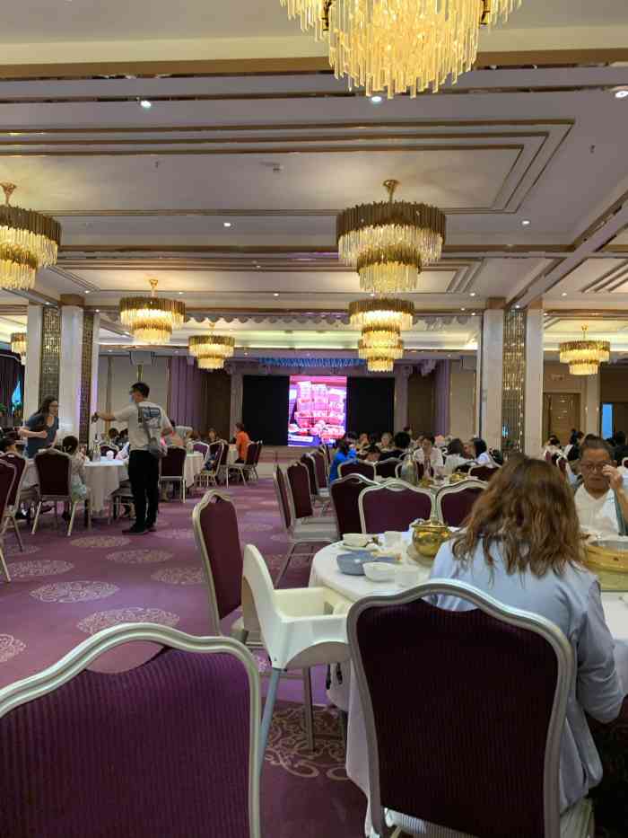 圣丰城酒家(布吉万象汇店)-"那个海蜇头好好吃,微酸,非常脆,还有花生.