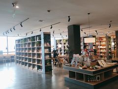 -魔方城市书房(中街益田店)