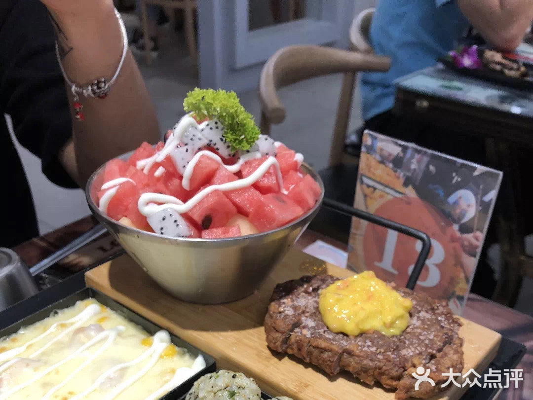 满屏都是肉 让你吃个够[色]|这家一米鸡有点好吃😋