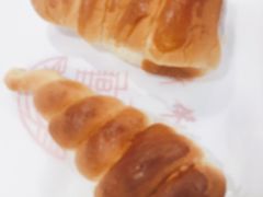 奶油牛角面包-新侨三宝乐面包店(崇文门店)
