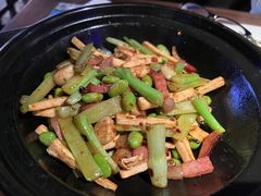 -绿茶餐厅(同成街华联店)