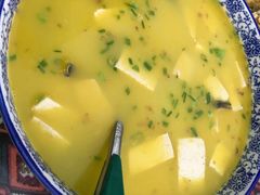 泥鳅炖豆腐-瑶河山里菜