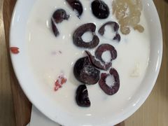 -满记甜品(优客百盛店)