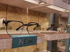 -MUJOSH木九十眼镜(月星环球港B1店)