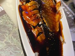 饿了两天的西湖醋鱼-假装苏杭·园林餐厅(陆家嘴中心店)