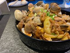茄子炖蚬子-马路边上·小海鲜烧烤(八一路店)