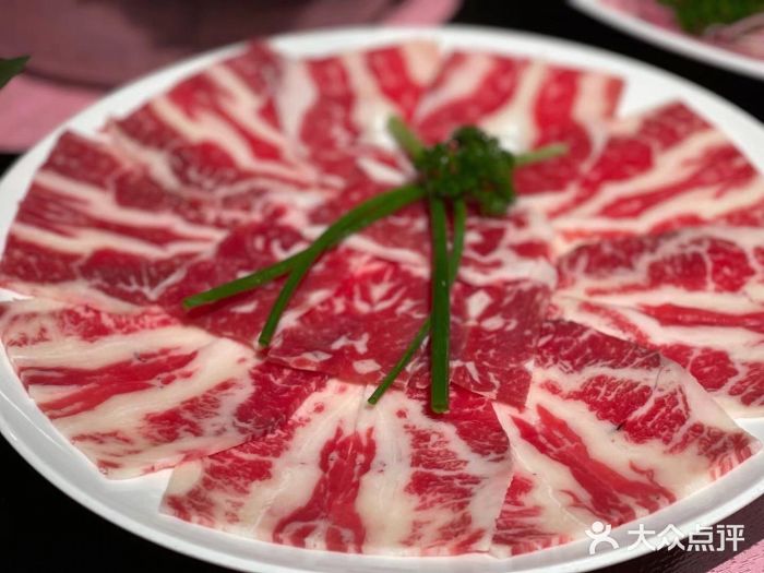 行家海鲜火锅酒家(静安寺店)霜降牛肉图片