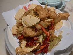 干锅牛蛙-韵秋荷(宝山龙湖天街店)