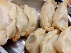 -黄阿姨锅贴大王(万航渡路店)