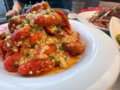-肥肥虾庄·金牌油焖大虾(东湖欢乐谷店)