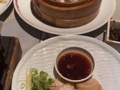 -穹六人间 people 6(岳阳路店)