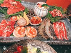 -山川小町·极番烧肉(新地假日广场店)