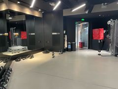 -超级猩猩健身·私教(上海体育场店)