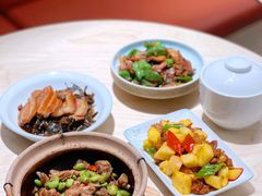 -老乡鸡(上海白玉兰广场店)