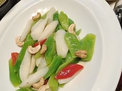 -艳阳天民俗村(公园路店)