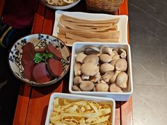 -老员外骨汤火锅(海州古城店)