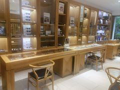 -宝丽眼镜(湖墅店)