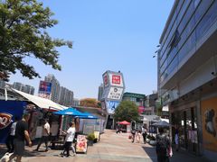 -证大大拇指广场(芳甸路店)